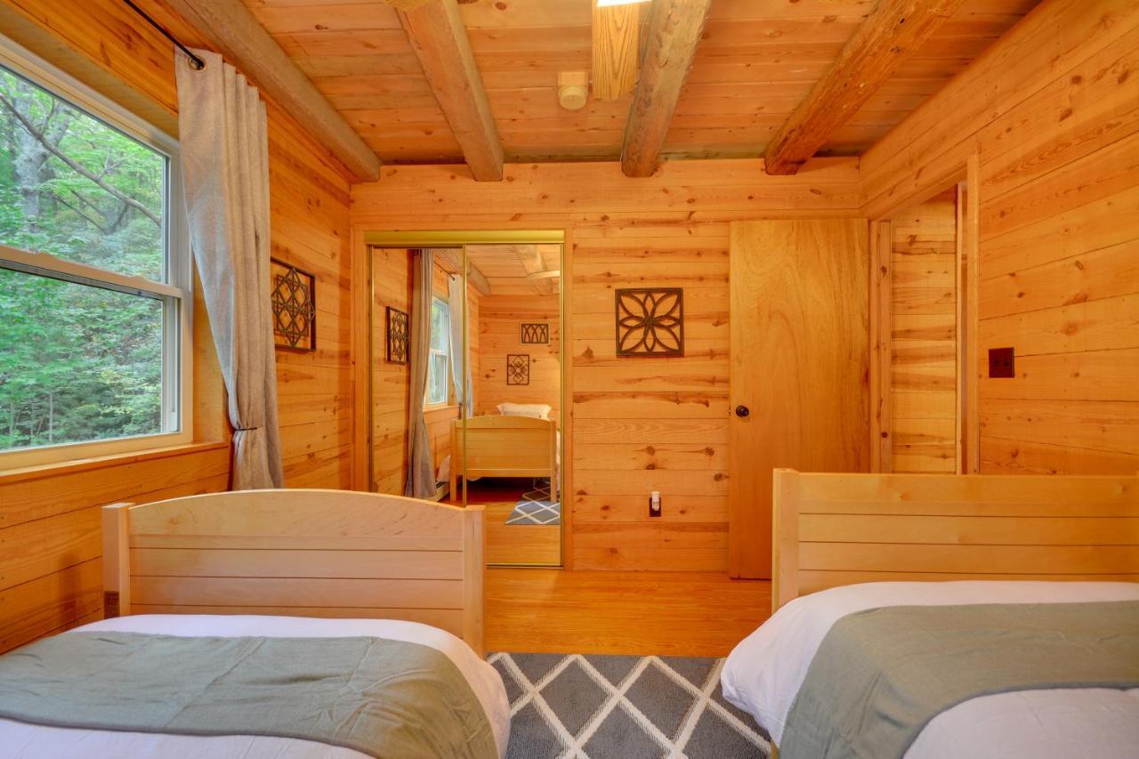Serene Fancy Gap Cabin Retreat In Private Setting! Exteriör bild