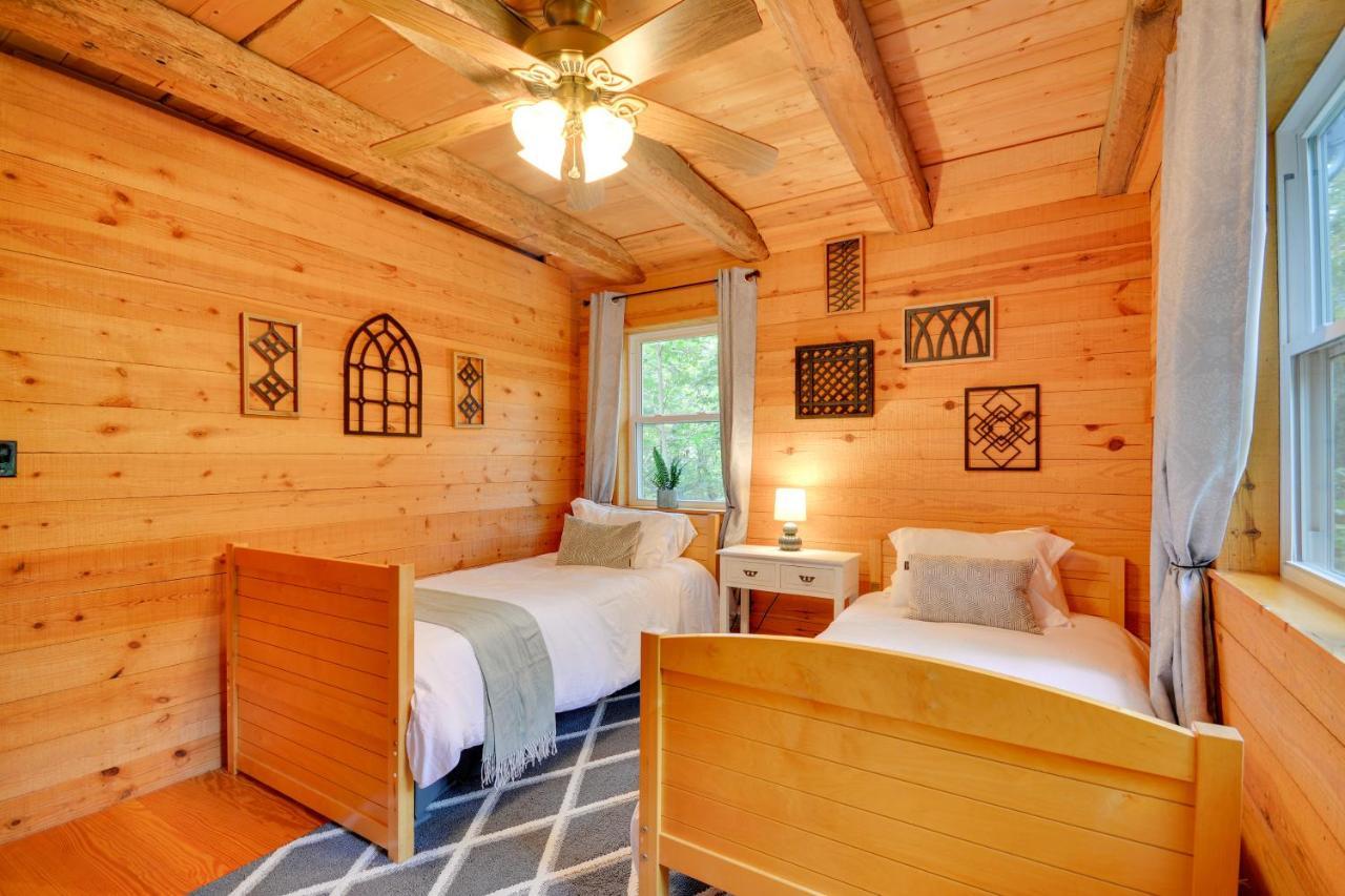 Serene Fancy Gap Cabin Retreat In Private Setting! Exteriör bild